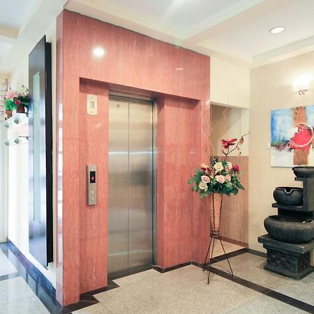 Super Oyo Capital O 175 K-60 Residence Surabaya Ngoại thất bức ảnh