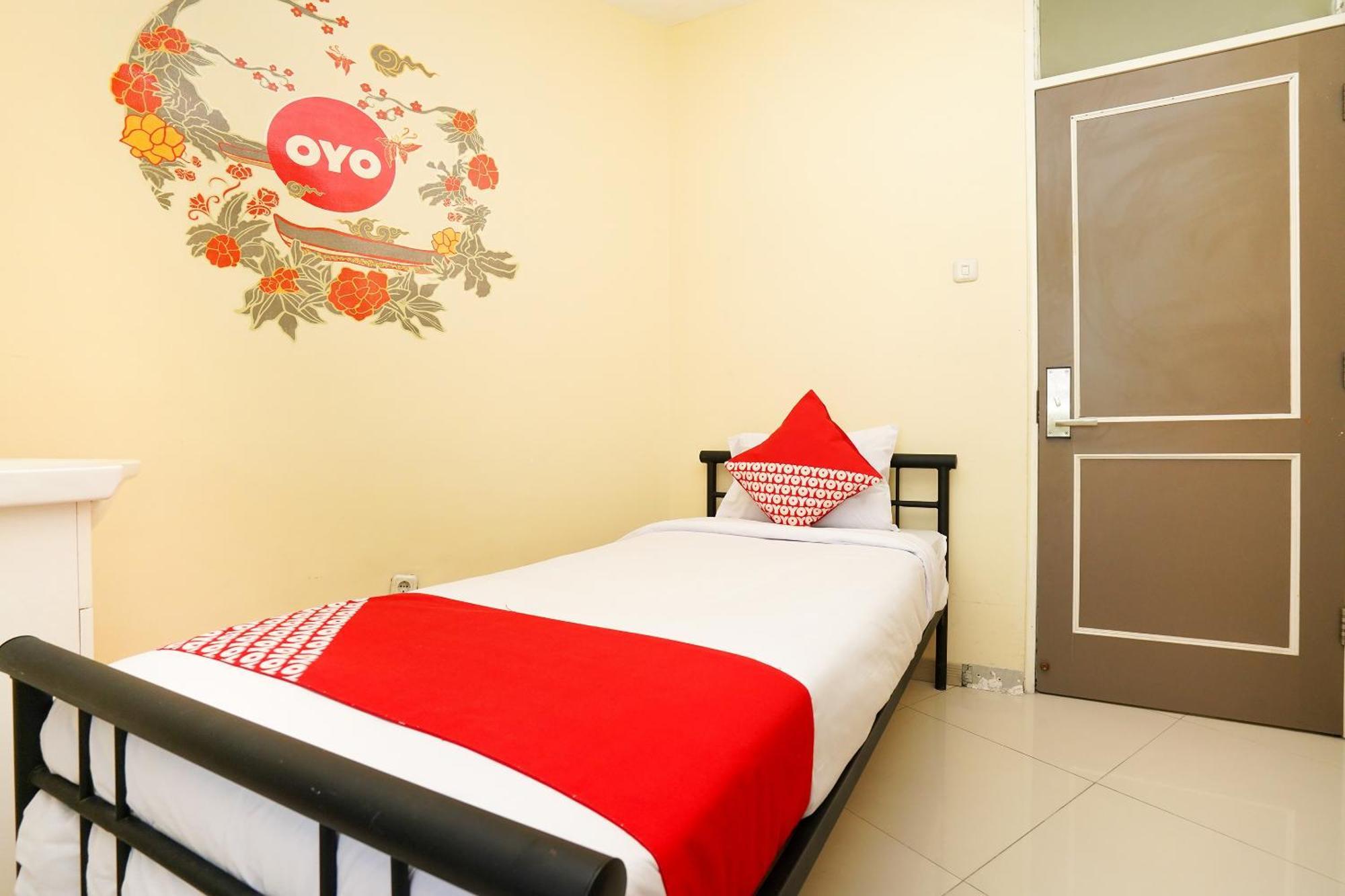 Super Oyo Capital O 175 K-60 Residence Surabaya Ngoại thất bức ảnh