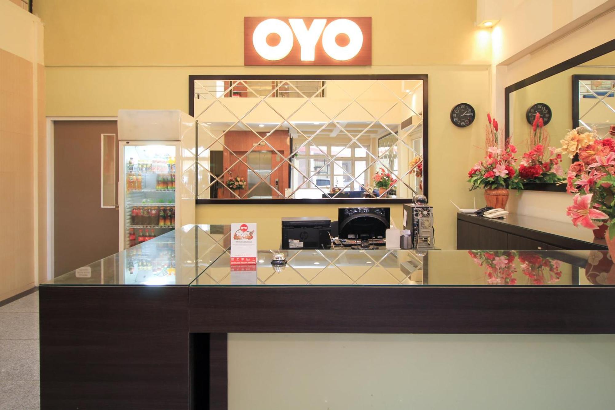 Super Oyo Capital O 175 K-60 Residence Surabaya Ngoại thất bức ảnh