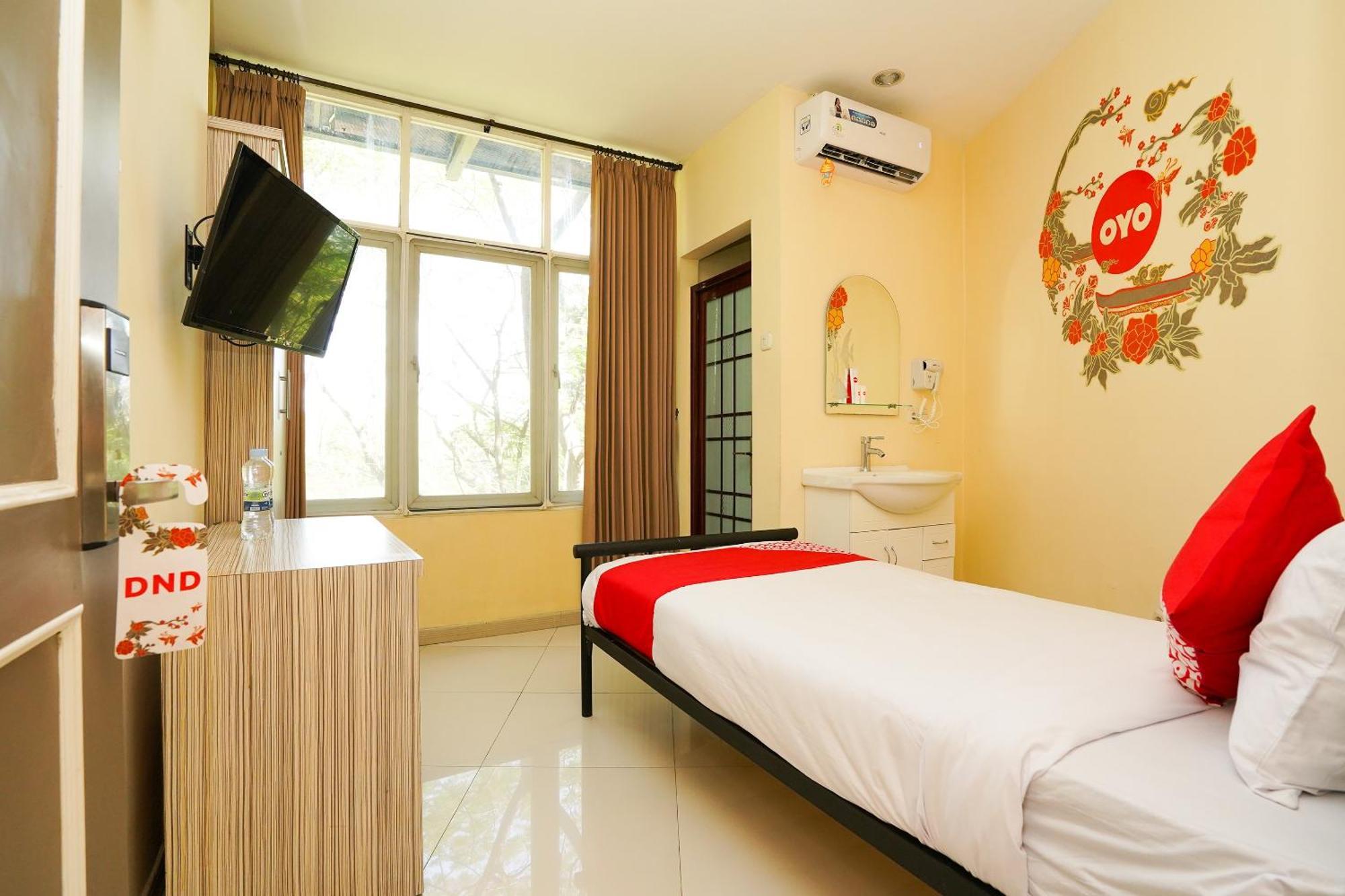 Super Oyo Capital O 175 K-60 Residence Surabaya Ngoại thất bức ảnh