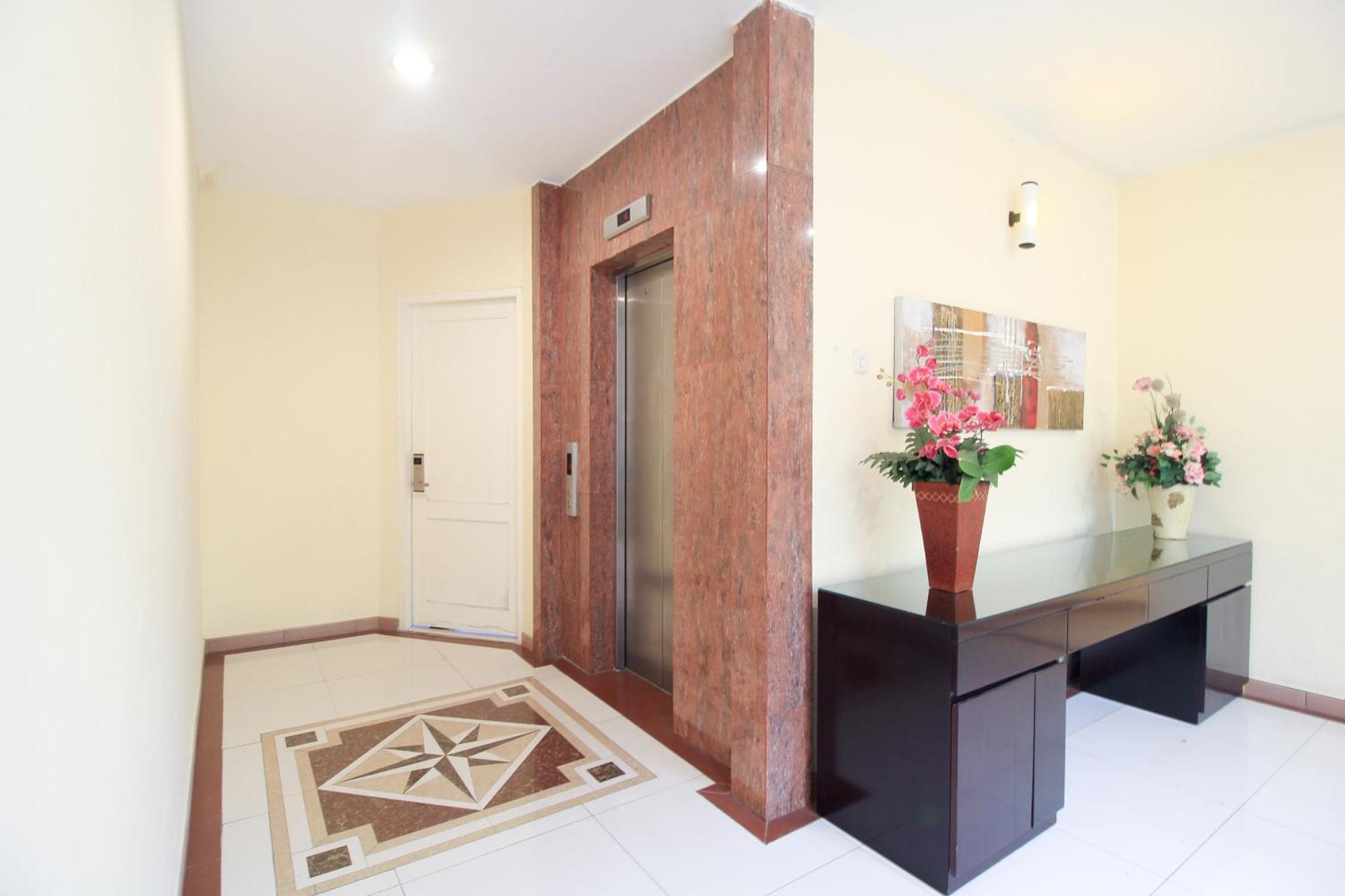 Super Oyo Capital O 175 K-60 Residence Surabaya Ngoại thất bức ảnh